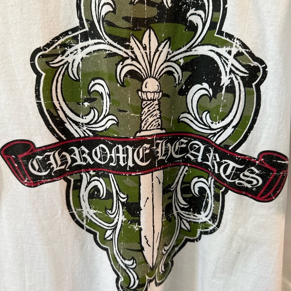 **LIMITED EDITION CHROME HEART T-SHIRT** - Picture 2 of 4